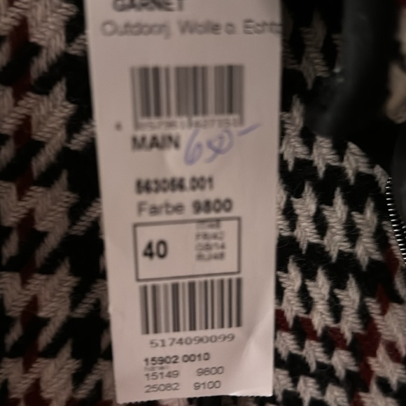 Cape plaid Basler company, size L. Brand new with tag. - Picture 8 of 8